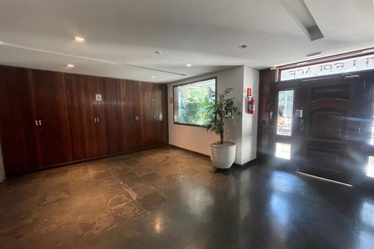 Hall de entrada de apartamento para alugar com 1 quarto, 45m² em Centro, São Vicente