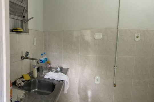 Cozinha de apartamento à venda com 1 quarto, 47m² em Copacabana, Rio de Janeiro