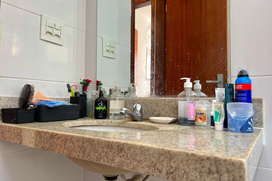 Banheiro Corredor de apartamento para alugar com 2 quartos, 75m² em Granbery, Juiz de Fora