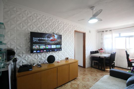 Sala de apartamento à venda com 2 quartos, 48m² em Parque Pinheiros, Taboão da Serra
