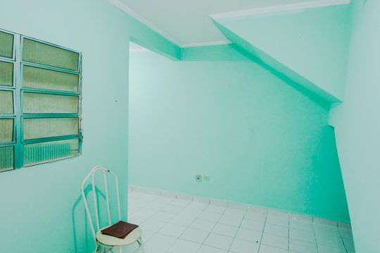 Quarto de casa para alugar com 2 quartos, 30m² em Parque Santos Dumont, Guarulhos