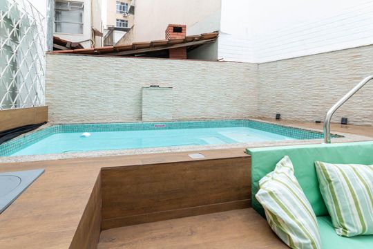 Área externa de casa para alugar com 4 quartos, 230m² em Tijuca, Rio de Janeiro