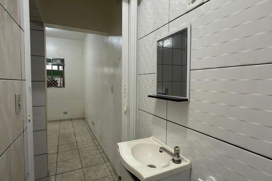 Banheiro Social 2 de casa à venda com 2 quartos, 48m² em Novo Parque, São Bernardo do Campo