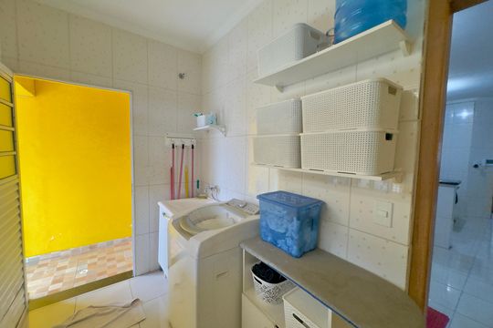 Área de Serviço de casa para alugar com 3 quartos, 290m² em Jardim Rosa de Franca, Guarulhos