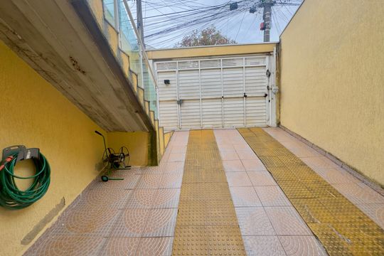 Garagem de casa para alugar com 3 quartos, 290m² em Jardim Rosa de Franca, Guarulhos