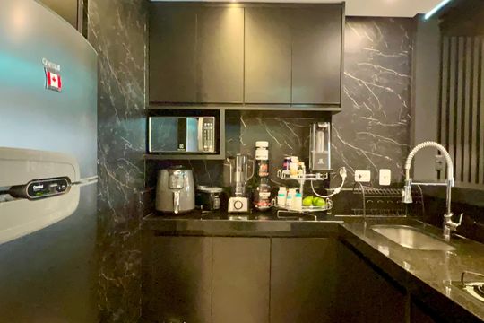 Cozinha de apartamento à venda com 2 quartos, 65m² em Jardim Paulista, São Paulo