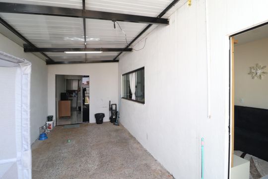 Varanda da Sala de casa para alugar com 2 quartos, 286m² em Jardim Holanda, Uberlândia