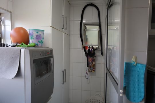 Área de serviço de apartamento para alugar com 3 quartos, 75m² em Vila Sofia, São Paulo