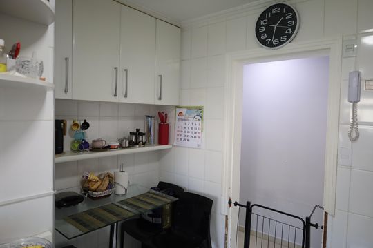 Cozinha de apartamento para alugar com 3 quartos, 75m² em Vila Sofia, São Paulo