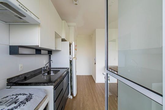 Cozinha de apartamento para alugar com 2 quartos, 42m² em Barra Funda, São Paulo