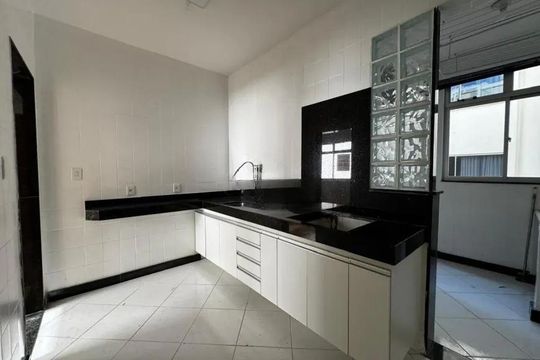Cozinha de apartamento à venda com 3 quartos, 93m² em Castelo, Belo Horizonte