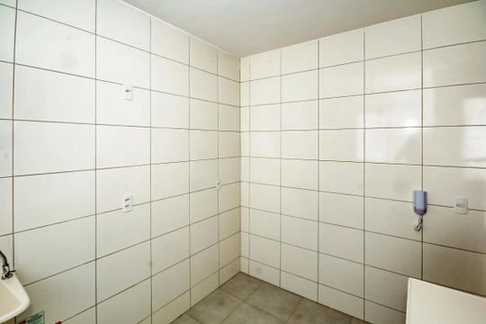 Cozinha de apartamento para alugar com 2 quartos, 42m² em Juliana, Belo Horizonte