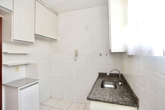 Cozinha e Área de Serviço de apartamento à venda com 2 quartos, 46m² em Camargos, Belo Horizonte