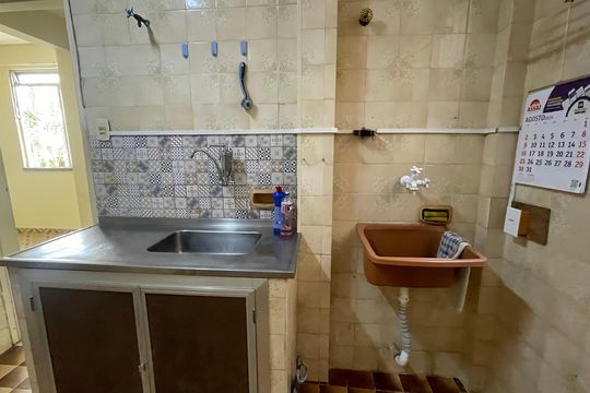Cozinha e Área de Serviço de apartamento para alugar com 1 quarto, 45m² em Portuguesa, Rio de Janeiro