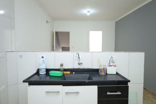 Cozinha de casa para alugar com 2 quartos, 77m² em Itaquera, São Paulo