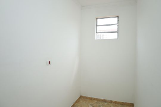 Escritório de casa para alugar com 2 quartos, 77m² em Itaquera, São Paulo