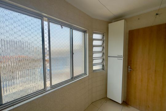 Área de Serviço de apartamento para alugar com 3 quartos, 140m² em Jardim Gopouva, Guarulhos