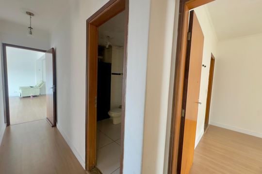 Corredor de apartamento para alugar com 3 quartos, 140m² em Jardim Gopouva, Guarulhos