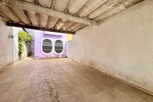 Garagem de casa para alugar com 3 quartos, 200m² em Jabaquara, São Paulo