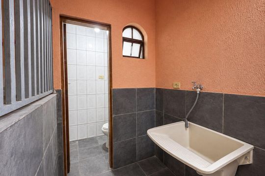 Área de Serviço de casa à venda com 3 quartos, 135m² em Jaguaribe, Osasco