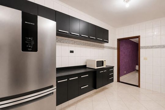 Cozinha de casa à venda com 3 quartos, 135m² em Jaguaribe, Osasco