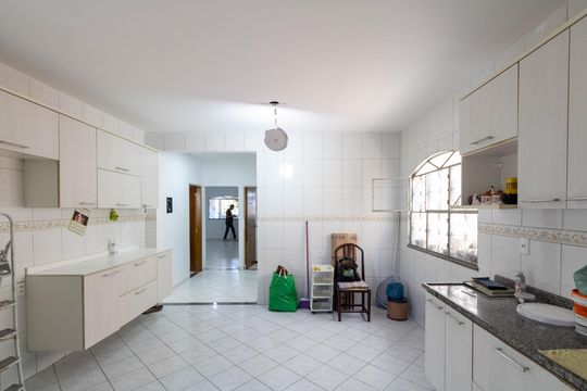 Cozinha e Área de Serviço de casa para alugar com 2 quartos, 360m² em Campo Grande, Rio de Janeiro