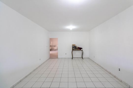 Sala de casa para alugar com 2 quartos, 360m² em Campo Grande, Rio de Janeiro