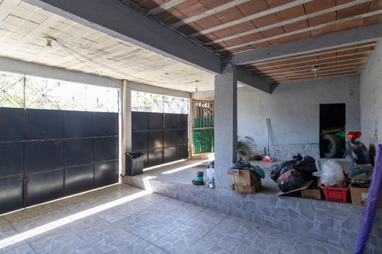 Garagem de casa para alugar com 2 quartos, 360m² em Campo Grande, Rio de Janeiro