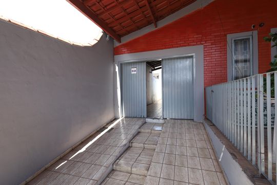 Garagem de casa para alugar com 2 quartos, 70m² em Monte Castelo, São José dos Campos