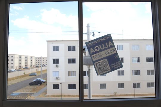 Vista da sala de apartamento para alugar com 2 quartos, 42m² em Residencial Sonho Dourado Ii, Goiânia