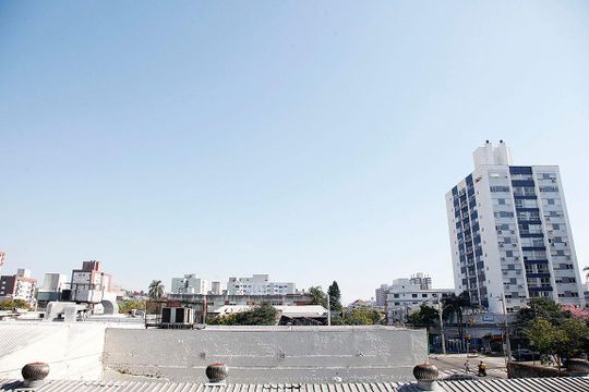 Sala Vista de apartamento à venda com 1 quarto, 50m² em Santana, Porto Alegre