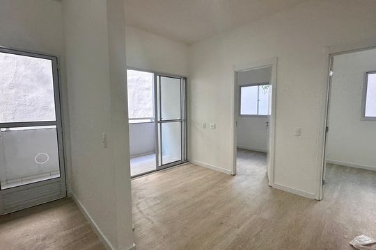 Apartamento para alugar com 2 quartos, 42m² em Várzea de Baixo, São Paulo