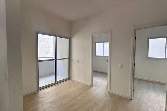 Apartamento para alugar com 2 quartos, 42m² em Várzea de Baixo, São Paulo