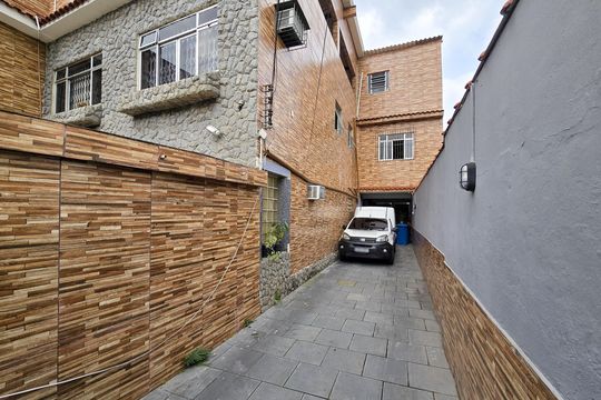 Entrada de casa para alugar com 2 quartos, 50m² em Mutua, São Gonçalo