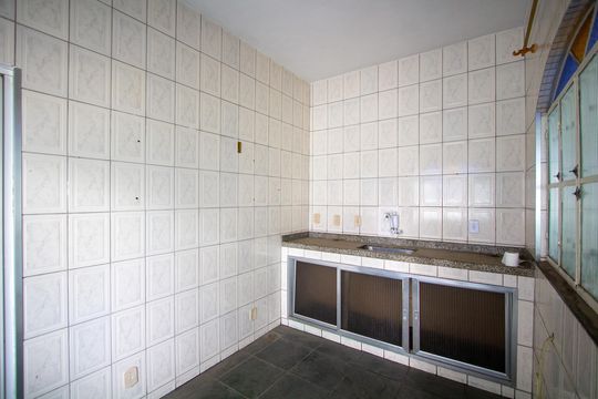 Cozinha de casa para alugar com 2 quartos, 50m² em Mutua, São Gonçalo