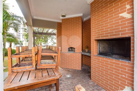 Apartamento à venda com 3 quartos, 68m² em Lindoia, Curitiba
