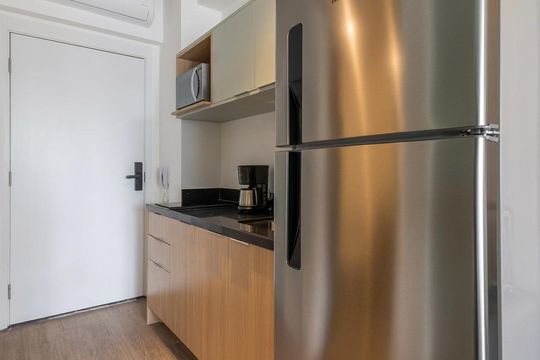 Cozinha de apartamento para alugar com 1 quarto, 24m² em Pompeia, São Paulo