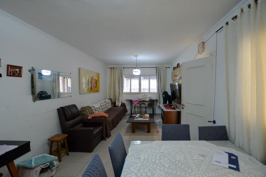 SALA de casa à venda com 3 quartos, 150m² em Jardim Trussardi, São Paulo