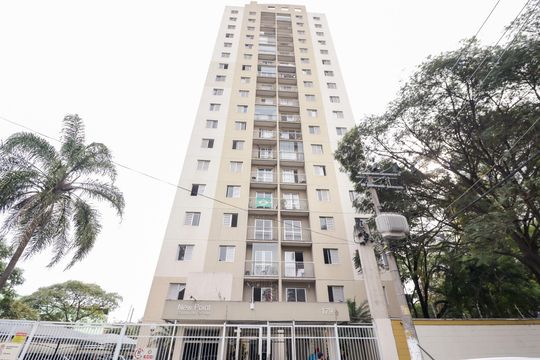 Fachada de apartamento à venda com 3 quartos, 60m² em Jardim Centenario, São Paulo