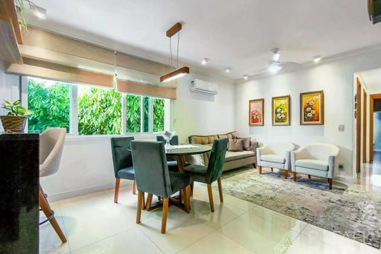 Apartamento à venda com 2 quartos, 66m² em Menino Deus, Porto Alegre