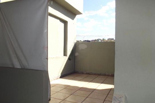 Casa à venda com 2 quartos, 130m² em Jardim São Camilo, Jundiaí