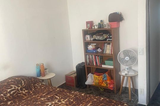 Quarto  de casa à venda com 2 quartos, 60m² em Santa Amelia, Belo Horizonte