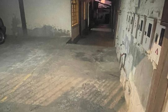 Garagem de casa à venda com 2 quartos, 60m² em Santa Amelia, Belo Horizonte
