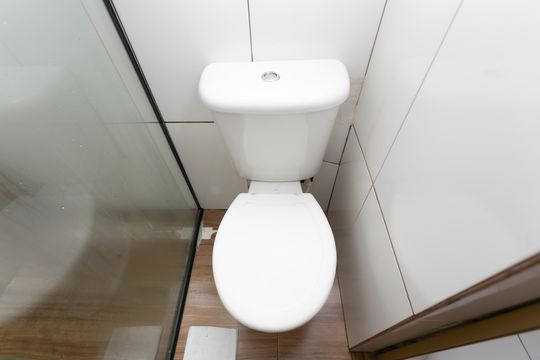 Banheiro de apartamento à venda com 2 quartos, 156m² em Vila Brasil, São Paulo