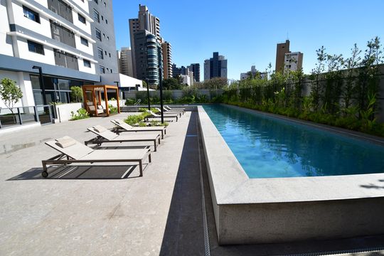 Área comum - Piscina de apartamento para alugar com 3 quartos, 190m² em Cambuí, Campinas