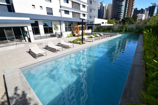 Área comum - Piscina de apartamento para alugar com 3 quartos, 190m² em Cambuí, Campinas