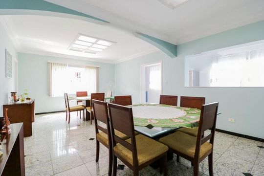 Casa à venda com 4 quartos, 329m² em Vila Esperança, São Paulo