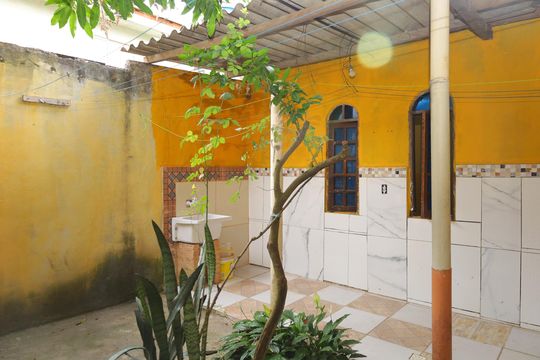 Quintal de casa para alugar com 2 quartos, 60m² em Jardim das Camelias, São Paulo