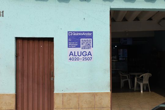 Placa  de casa para alugar com 2 quartos, 60m² em Jardim das Camelias, São Paulo