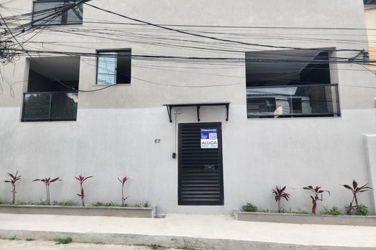 Fachada de apartamento para alugar com 1 quarto, 35m² em Porto Novo, São Gonçalo